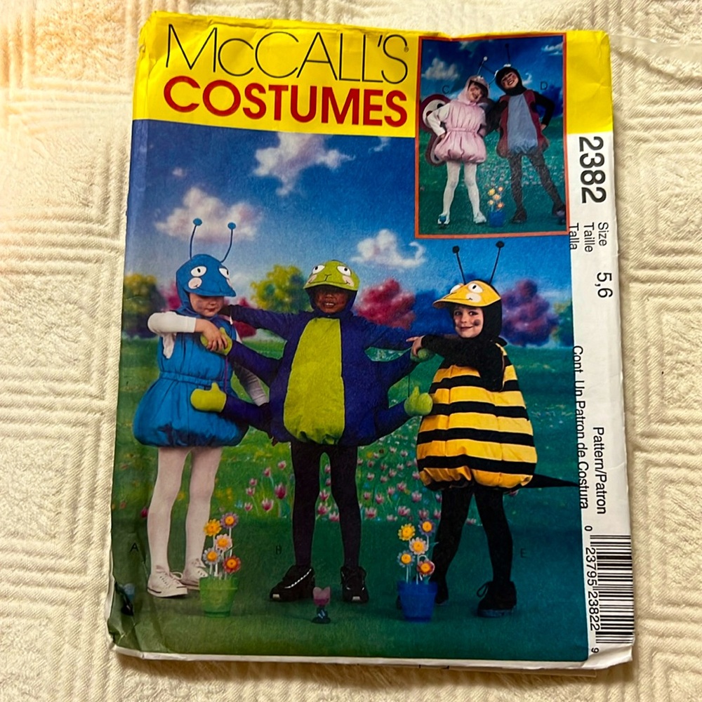 McCall's Sewing Pattern Costumes 2382 Uncut Size 5-6 School Play 1999 Halloween